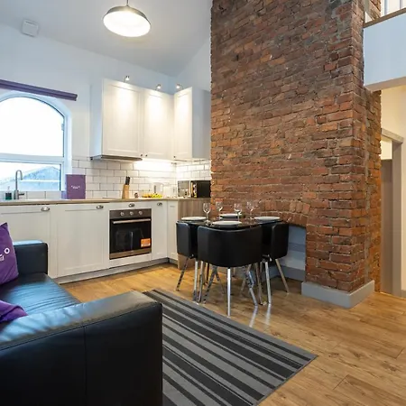 Pillo Rooms Apartments - Salford-2